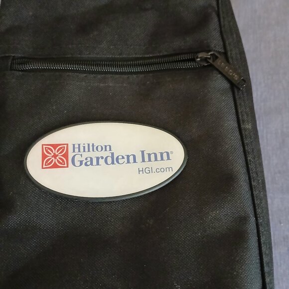 Toiletry bag Hilton Garden Inn size: 15" x 6" x 5" New - Picture 6 of 6